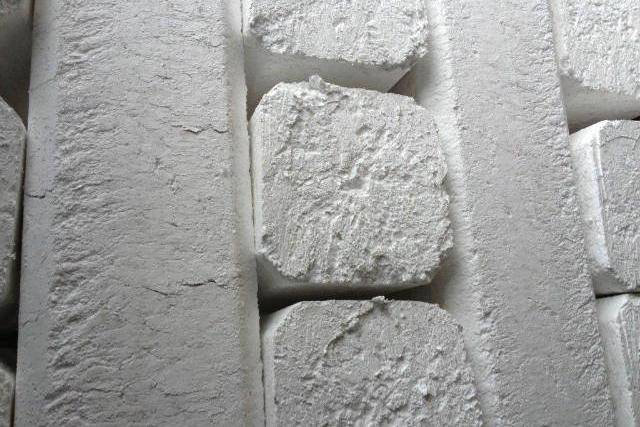 聚苯乙烯压实机回收的全球进展与系统性挑战